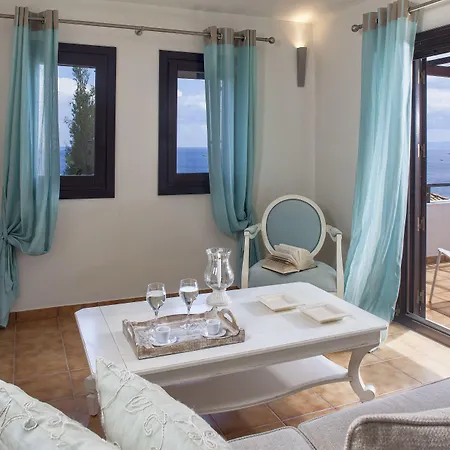 酒店 Aegean Suites, Santikos Collection (adults Only) 梅加利阿莫斯